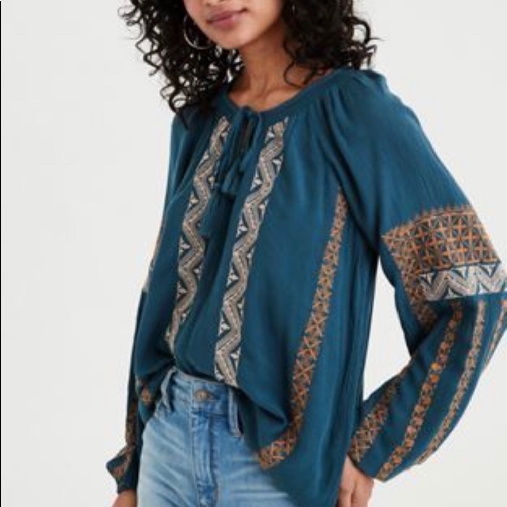 American Eagle top